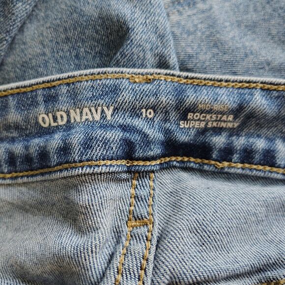 OLD NAVY Rockstar Crop Mid Rise Sz 10 Women's Distressed Acid Light Wash Jeans - Picture 3 of 4